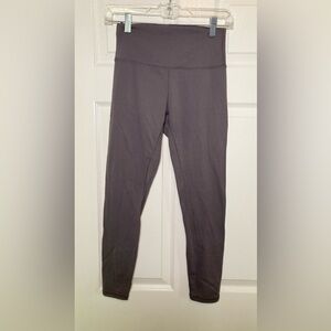 Lululemon 🟣 24" Waist Gray Leggings